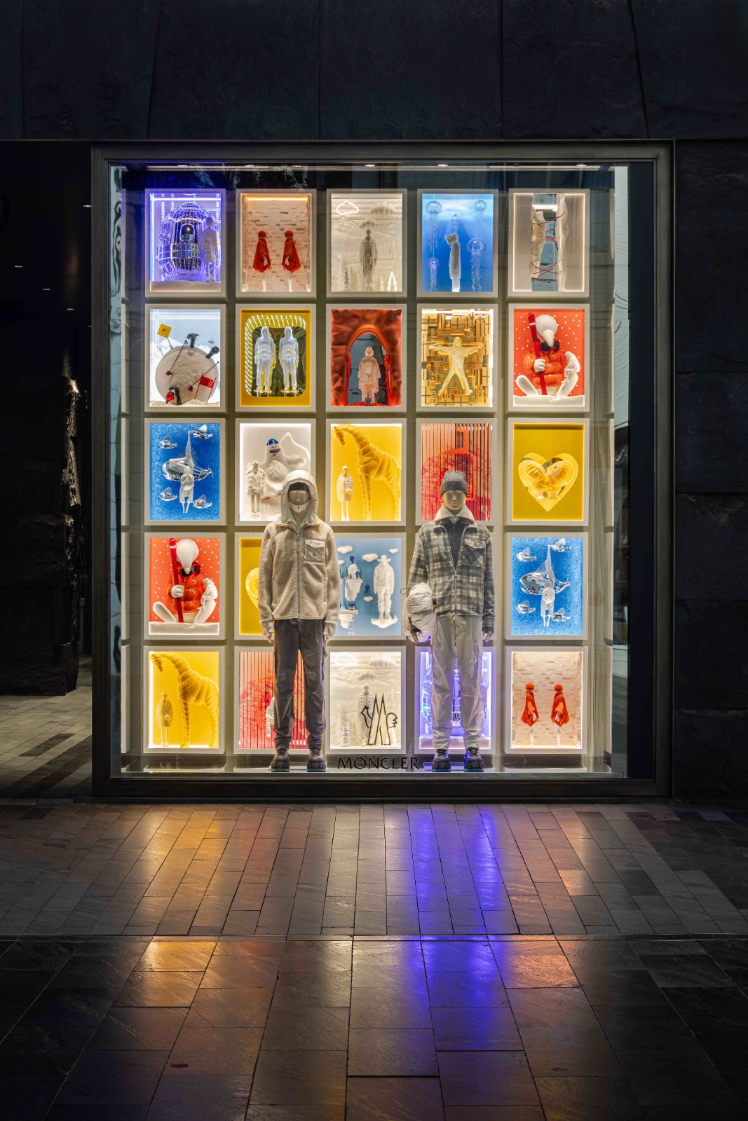 Moncler Special Window Project_Wuhan SKP (11).jpg